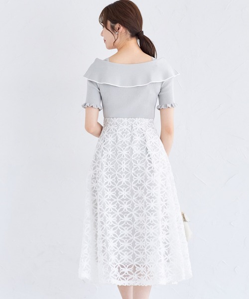 tocco closet(トッコ クローゼット)の「リボンテープ刺繍フラワーフレアスカート(スカート・レディース・ブラック/オフホワイト・M)」の4枚目の写真