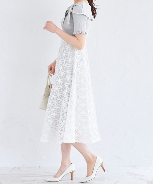 tocco closet(トッコ クローゼット)の「リボンテープ刺繍フラワーフレアスカート(スカート・レディース・ブラック/オフホワイト・M)」の6枚目の写真