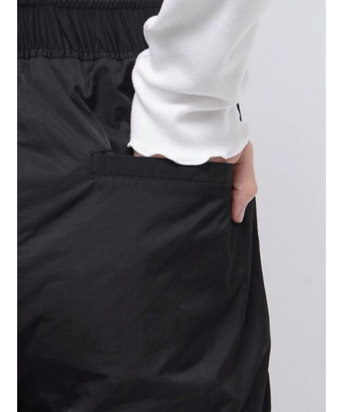 jouetie（ジュエティ）の「ナイロンフリースワイドパンツ【セットアップ対応】（その他パンツ・レディース・オフホワイト/ブラック・MEDIUM）」の11枚目の写真
