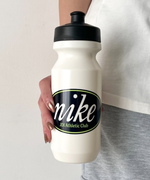 NIKE(ナイキ)の「Nike(ナイキ)/ビッグマウス 650ml スクイズボトル ウォーターボトル 水筒 2.0 22oz グラフィック(水筒・メンズ・ホワイト/バーガンディー/ブルー/パープル/ブルー系その他/カーキ/ブルー系その他2/ライム/オレンジ/その他1・FREE)」の17枚目の写真