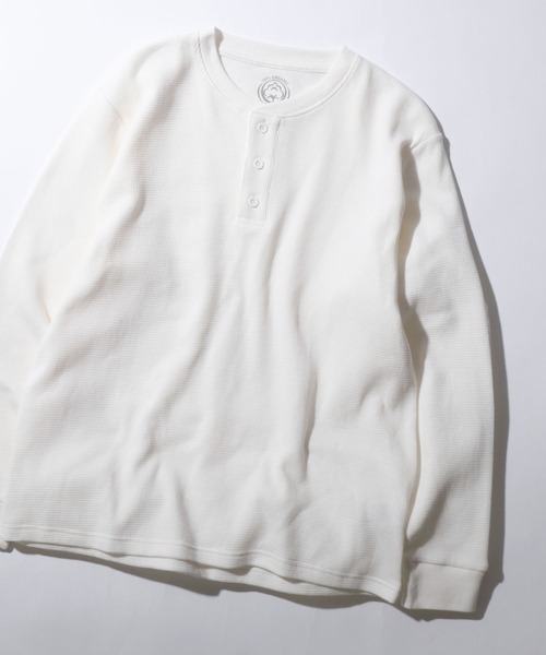 SITRY（シトリー）の「2026SS新色 Organic Cotton Thermal/オーガニックコットン サーマル ワッフル クルーネック ヘンリーネック ロンT 長袖Tシャツ（Tシャツ/カットソー・メンズ・ブラック/グレー/アイボリー/カーキブラウン/オフホワイト/ベージュ/グレー系その他/ホワイト系その他/ブラック系その他/カーキ/グレイッシュベージュ/オリーブ/ホワイト/サックスブルー・LL/M/L）」の4枚目の写真
