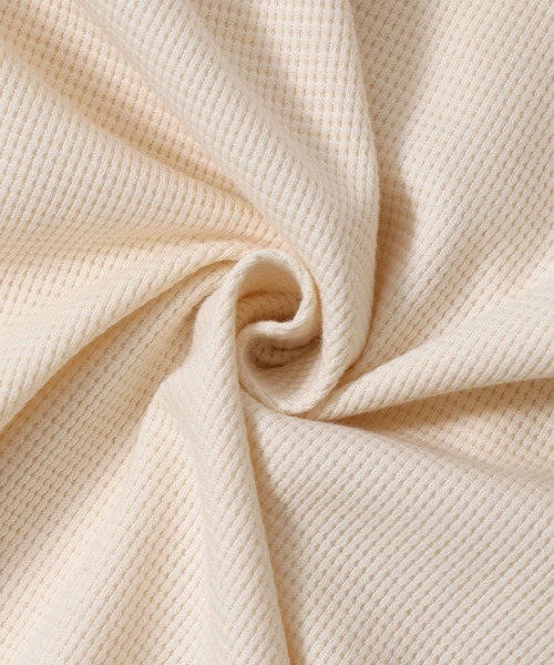 SITRY（シトリー）の「2026SS新色 Organic Cotton Thermal/オーガニックコットン サーマル ワッフル クルーネック ヘンリーネック ロンT 長袖Tシャツ（Tシャツ/カットソー・メンズ・ブラック/グレー/アイボリー/カーキブラウン/オフホワイト/ベージュ/グレー系その他/ホワイト系その他/ブラック系その他/カーキ/グレイッシュベージュ/オリーブ/ホワイト/サックスブルー・LL/M/L）」の20枚目の写真