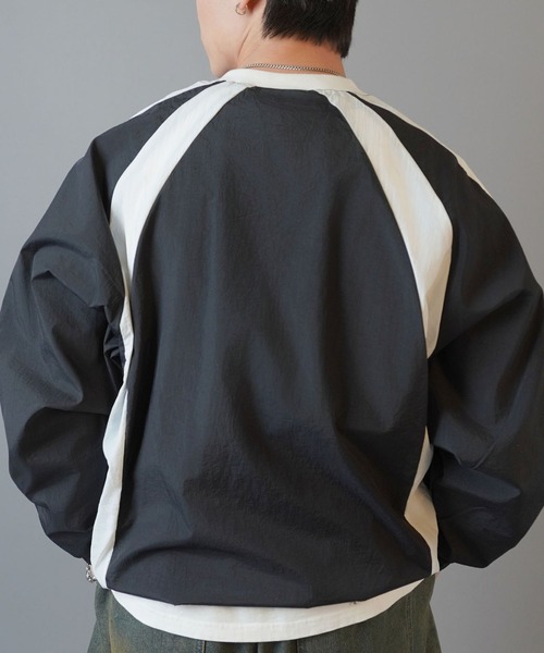 SPINNS（スピンズ）の「ナイロンプルーオーバー/ゲームデザイン（スウェット・メンズ・ネイビー/ピンク/グレー/オフホワイト/ブラック/ワイン・ONESIZE）」の16枚目の写真