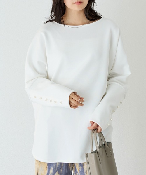 LAVEANGE（ラビアンジェ）の「【洗える】パール釦ドルマンプルオーバー（Tシャツ/カットソー・レディース・ブラック/オフホワイト/グレー・M/LL/3L/4L/5L）」の4枚目の写真