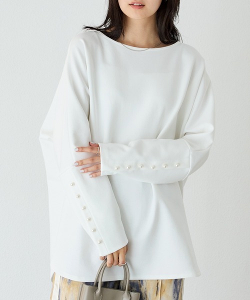 LAVEANGE（ラビアンジェ）の「【洗える】パール釦ドルマンプルオーバー（Tシャツ/カットソー・レディース・ブラック/オフホワイト/グレー・M/LL/3L/4L/5L）」の5枚目の写真
