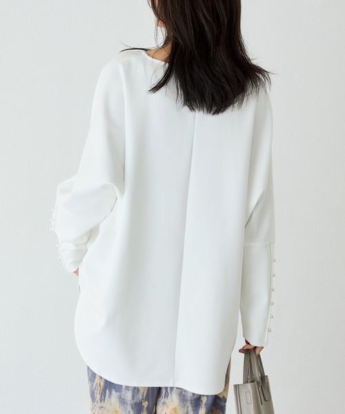 LAVEANGE（ラビアンジェ）の「【洗える】パール釦ドルマンプルオーバー（Tシャツ/カットソー・レディース・ブラック/オフホワイト/グレー・M/LL/3L/4L/5L）」の7枚目の写真