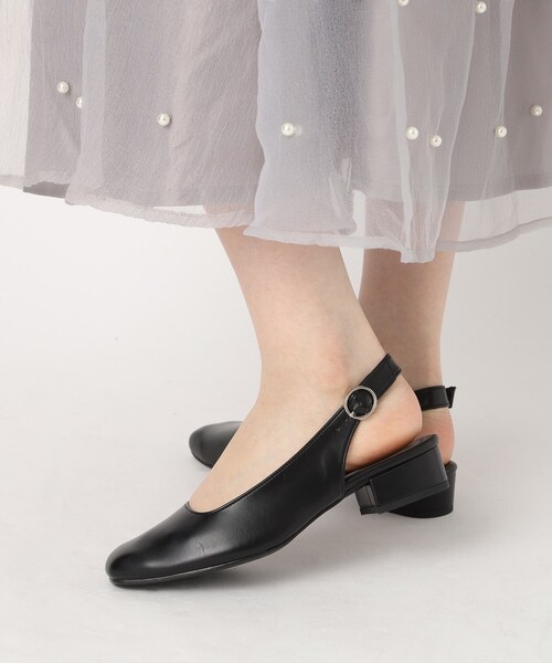 ESPERANZA（エスペランサ）の「ソフトスクエアバックストラップフラットパンプス（パンプス・レディース・ベージュ/シルバー/ブラック・L/M/LL/S）」の9枚目の写真