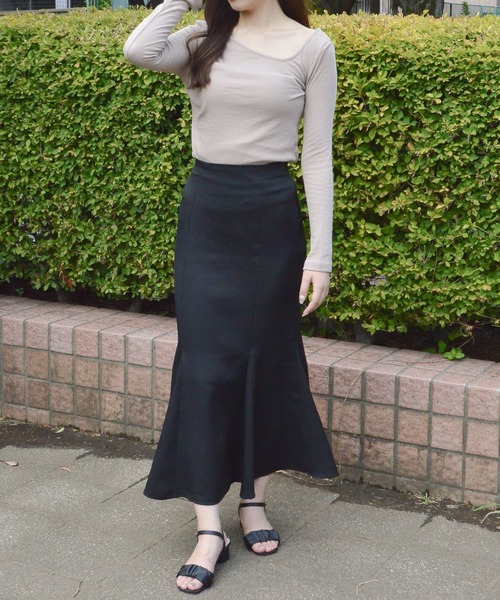 spiritoso（スピリトーゾ）の「【spiritoso】テレコ アシメネック トップス(無地)（Tシャツ/カットソー・レディース・ダークブラウン/オフホワイト/ブラック/パープル系その他/グリーン系その他/その他1/ベージュ/サックスブルー・MEDIUM）」の20枚目の写真