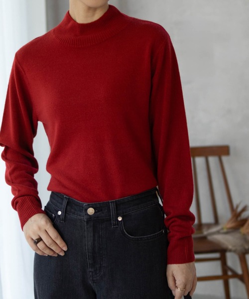 NAVY(ネイビー)の「nAvy 洗えるニット カシミヤタッチハイネックプルオーバー(ニット/セーター・レディース・レッド/グレイッシュベージュ/ブラック・M/L)」の1枚目の写真