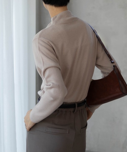 NAVY(ネイビー)の「nAvy 洗えるニット カシミヤタッチハイネックプルオーバー(ニット/セーター・レディース・レッド/グレイッシュベージュ/ブラック・M/L)」の19枚目の写真
