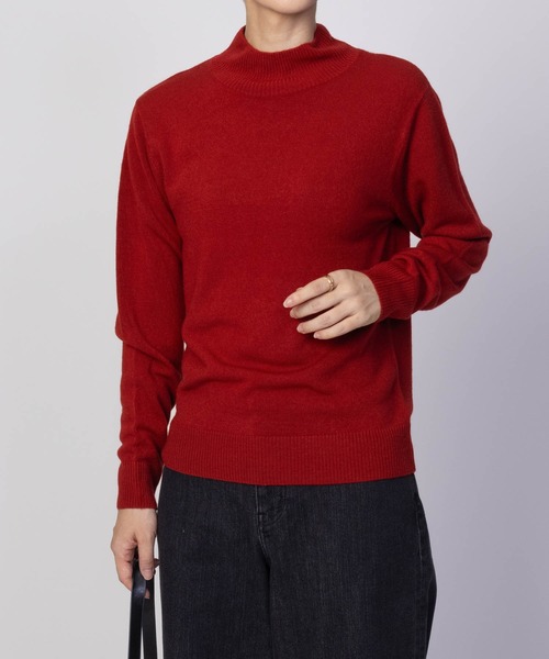 NAVY(ネイビー)の「nAvy 洗えるニット カシミヤタッチハイネックプルオーバー(ニット/セーター・レディース・レッド/グレイッシュベージュ/ブラック・M/L)」の4枚目の写真