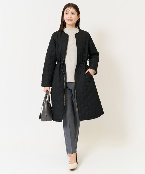 a.v.v（アーヴェヴェ）の「ウエストドロストノーカラーキルトコート（ブルゾン・レディース・モカ/ブラック・34/40/38/42/36）」の8枚目の写真