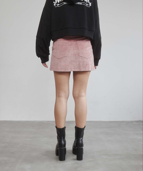 ENVYM(アンビー)の「コーデュロイミニスカート(スカート・レディース・ブラック/ブラウン/ピンク・SMALL/MEDIUM)」の5枚目の写真