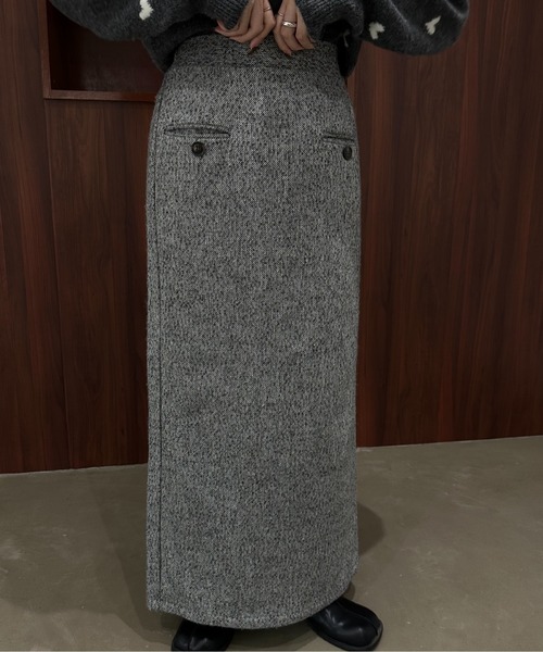 lawgy(ラウジー)の「accent button tweed tight skirt / アクセントボタンツイードタイトスカート(スカート・レディース・グレー/ブラウン・FREE)」の4枚目の写真