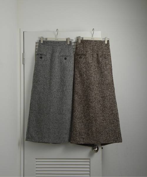 lawgy(ラウジー)の「accent button tweed tight skirt / アクセントボタンツイードタイトスカート(スカート・レディース・グレー/ブラウン・FREE)」の3枚目の写真