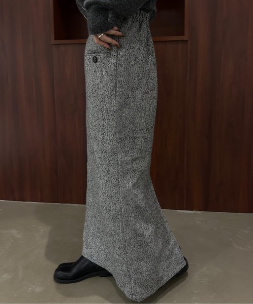 lawgy(ラウジー)の「accent button tweed tight skirt / アクセントボタンツイードタイトスカート(スカート・レディース・グレー/ブラウン・FREE)」の5枚目の写真