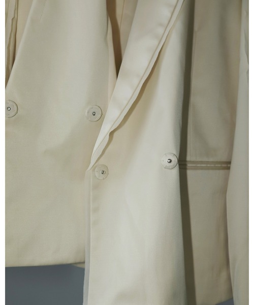 anuke（アンヌーク）の「Satin Slit Jacket（テーラードジャケット・レディース・クリーム/ブラック・36inch/38inch）」の12枚目の写真