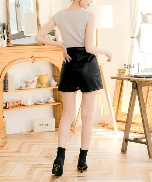 Julia Boutique（ジュリアブティック）の「【22-24.5cm】 ビジューショートブーツ（ブーツ・レディース・ブラック・35/40/39/38/37/36）」の7枚目の写真