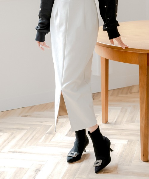 Julia Boutique（ジュリアブティック）の「【22-24.5cm】 ビジューショートブーツ（ブーツ・レディース・ブラック・35/40/39/38/37/36）」の15枚目の写真