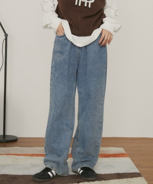 MERLOT（メルロー）の「【ウエスト調節可能】ウエストボタンストレートデニム（デニムパンツ・レディース・ブルー/ネイビー・FREE）」の18枚目の写真