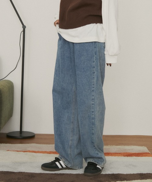 MERLOT（メルロー）の「【ウエスト調節可能】ウエストボタンストレートデニム（デニムパンツ・レディース・ブルー/ネイビー・FREE）」の17枚目の写真