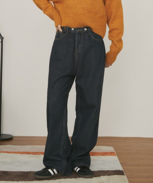 MERLOT（メルロー）の「【ウエスト調節可能】ウエストボタンストレートデニム（デニムパンツ・レディース・ブルー/ネイビー・FREE）」の15枚目の写真