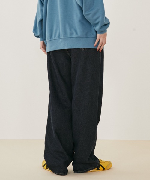 MERLOT（メルロー）の「【ウエスト調節可能】ウエストボタンストレートデニム（デニムパンツ・レディース・ブルー/ネイビー・FREE）」の6枚目の写真