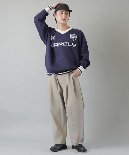 SPINNS（スピンズ）の「ストリート＆グランジ/スウェット感覚で着れる！襟付きゲームデザインニット（ニット/セーター・メンズ・レッド/ホワイト/ネイビー/ブラック・ONESIZE）」の19枚目の写真