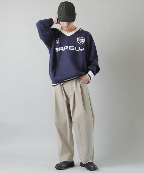 SPINNS（スピンズ）の「ストリート＆グランジ/スウェット感覚で着れる！襟付きゲームデザインニット（ニット/セーター・メンズ・レッド/ホワイト/ネイビー/ブラック・ONESIZE）」の20枚目の写真