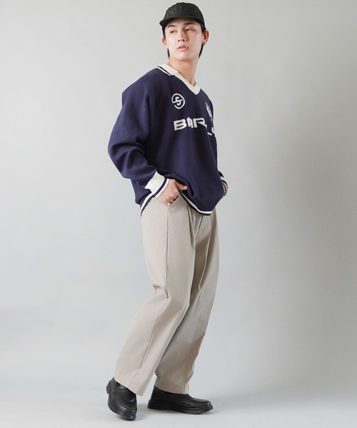 SPINNS（スピンズ）の「ストリート＆グランジ/スウェット感覚で着れる！襟付きゲームデザインニット（ニット/セーター・メンズ・レッド/ホワイト/ネイビー/ブラック・ONESIZE）」の21枚目の写真