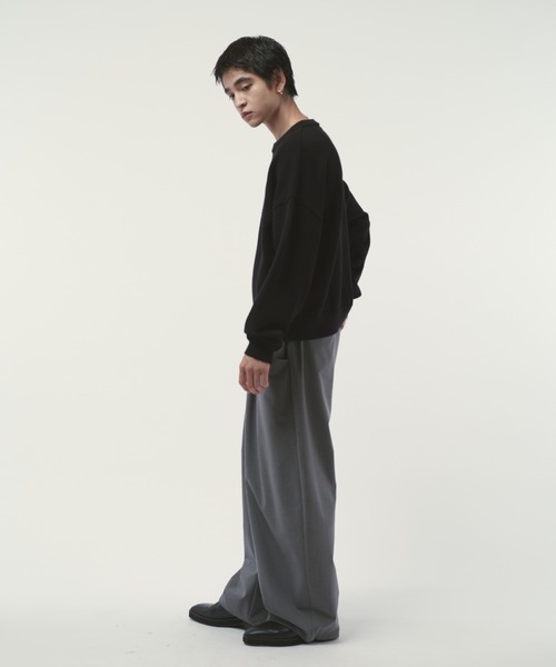 Lui's（ルイス）の「クロップドクルーネックニット（ニット/セーター