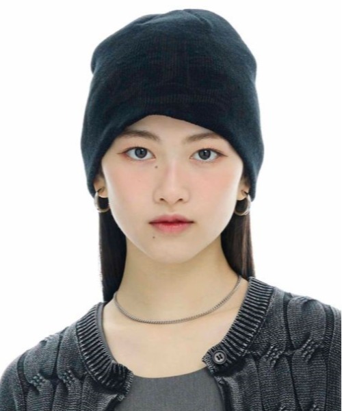 3.3 Field Trip （3.3フィールドトリップ）の「【UNISEX】3.3 Field Trip／ゴシックロゴビーニー（ニットキャップ/ビーニー・レディース・ブラック/グレー/その他1・FREE）」の12枚目の写真