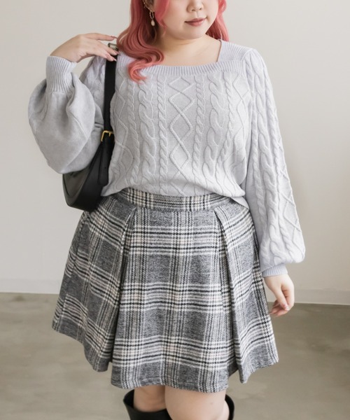 CLETTE(クレット)の「スクエアネックケーブルニット(ニット/セーター・レディース・チャコールグレー/ライトグレー/オフホワイト/ラベンダー・LL/3L/4L)」の1枚目の写真