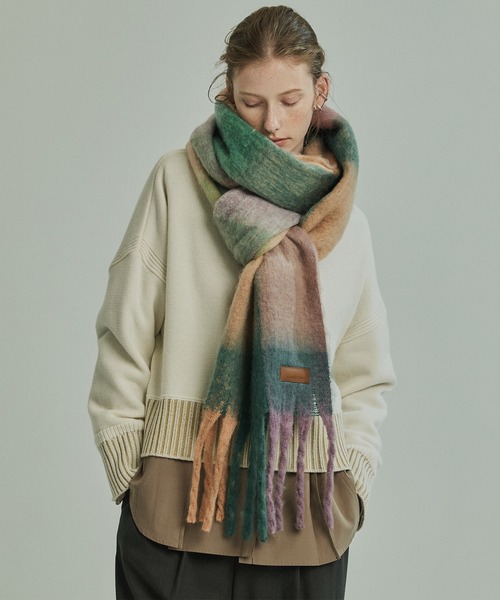 PUBLIC TOKYO（パブリックトウキョウ）の「ヘアリーフリンジマフラー（マフラー・レディース・オレンジ/ブラック/グレー/ブルー/その他4/その他2/グリーン×ピンク/ブラウン系/イエロー×グリーン・FREE）」の5枚目の写真