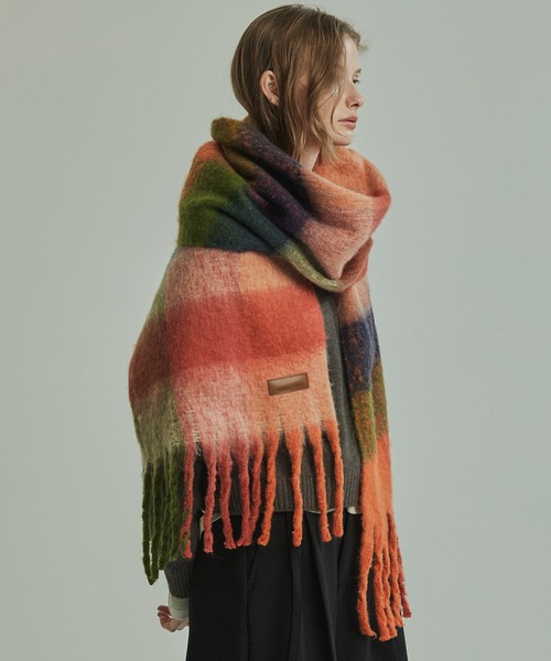 PUBLIC TOKYO（パブリックトウキョウ）の「ヘアリーフリンジマフラー（マフラー・レディース・オレンジ/ブラック/グレー/ブルー/その他4/その他2/グリーン×ピンク/ブラウン系/イエロー×グリーン・FREE）」の14枚目の写真