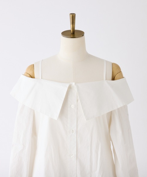 one after another NICE CLAUP(ワンアフターアナザーナイスクラップ)の「マルチway/オフショルロングシャツ(シャツ/ブラウス・レディース・ネイビー/ベージュ系その他/オフホワイト/ブルー系その他・FREE)」の12枚目の写真