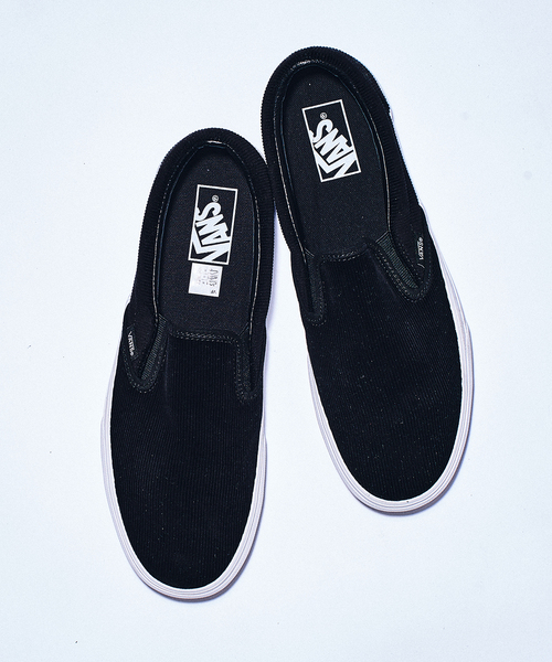 VANS（バンズ）の「"限定展開モデル"  VANS / バンズ クラシック スリッポン（スリッポン・メンズ・ブラック・90/100/110/80/85/95/70/75/105）」の18枚目の写真