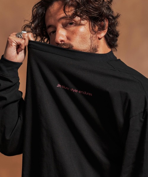 Jih Nunc(ジーヌンク)の「mlt5030-オーガニックコットンプリントロンT(Tシャツ/カットソー・メンズ・ブラック/ホワイト・L/M/S)」の2枚目の写真