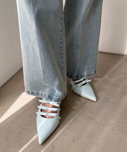 one after another NICE CLAUP(ワンアフターアナザーナイスクラップ)の「リボン付きポインテッドストラップシューズ(パンプス・レディース・サックスブルー/アイボリー/ブラック・M/L/S)」の20枚目の写真