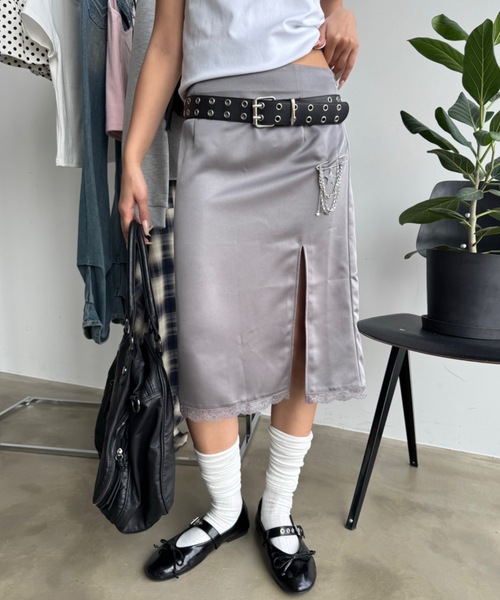 SHAGGIE(シャギー)の「サイドスリットサテンスカート(スカート・レディース・グレー/ブラック・FREE)」の13枚目の写真