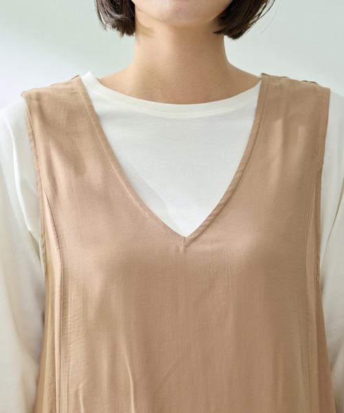 Arnold Palmer（アーノルドパーマー）の「Vネック Aライン ジャンスカ（ジャンパースカート・レディース・ベージュ/チャコールグレー・M/S/L）」の13枚目の写真