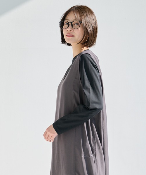 Arnold Palmer（アーノルドパーマー）の「Vネック Aライン ジャンスカ（ジャンパースカート・レディース・ベージュ/チャコールグレー・M/S/L）」の5枚目の写真