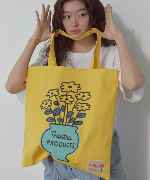 THEATRE PRODUCTS（シアタープロダクツ）の「【THEATRE PRODUCTS ｜ Shiomi Wadaコラボ】コットンキャンバストートバッグ フラワー/ネコ（トートバッグ・レディース・イエロー/ベージュ・FREE）」の19枚目の写真