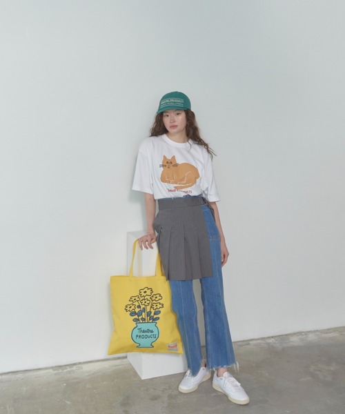 THEATRE PRODUCTS（シアタープロダクツ）の「【THEATRE PRODUCTS ｜ Shiomi Wadaコラボ】コットンキャンバストートバッグ フラワー/ネコ（トートバッグ・レディース・イエロー/ベージュ・FREE）」の16枚目の写真