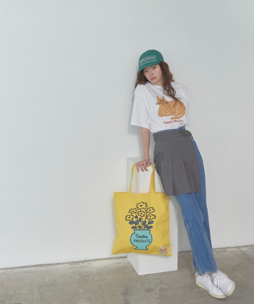 THEATRE PRODUCTS（シアタープロダクツ）の「【THEATRE PRODUCTS ｜ Shiomi Wadaコラボ】コットンキャンバストートバッグ フラワー/ネコ（トートバッグ・レディース・イエロー/ベージュ・FREE）」の17枚目の写真