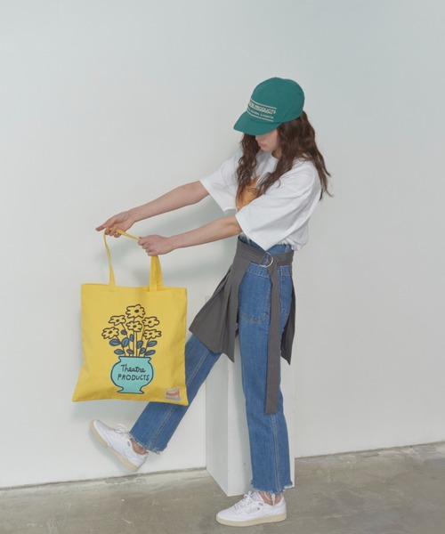 THEATRE PRODUCTS（シアタープロダクツ）の「【THEATRE PRODUCTS ｜ Shiomi Wadaコラボ】コットンキャンバストートバッグ フラワー/ネコ（トートバッグ・レディース・イエロー/ベージュ・FREE）」の10枚目の写真