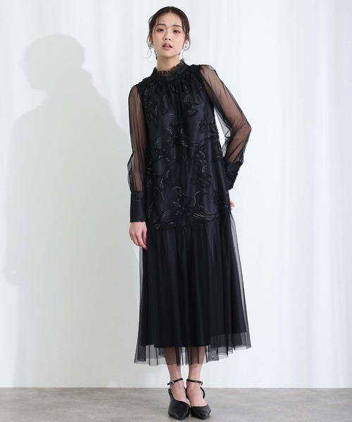 PourVous(プールヴー)の「フェザーフラワー チュール パーティー ドレス セレモニー ミモレ丈&袖あり 結婚式 二次会 フォーマル オケージョンドレス 同窓会 成人式 ロング カフス Aライン お呼ばれ 謝恩会 20代 30代(ドレス・レディース・グレー/ブラック/ベージュ系その他・M)」の5枚目の写真