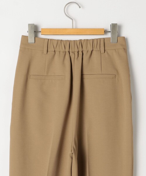 NOLLEY’S(ノーリーズ)の「ウォッシャブル防しわスパンツイルツータックテーパードパンツ(その他パンツ・レディース・オフホワイト/キャメル/レッド・34/36/38)」の15枚目の写真