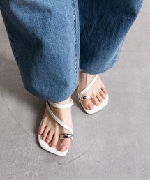 Fabby fabby | スクエアメタルトングチャームヒールサンダル(サンダル)