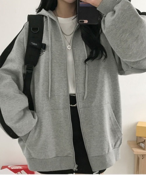 LETee(レティー)の「ラインパーカー(パーカー・レディース・グレー・FREE)」の6枚目の写真